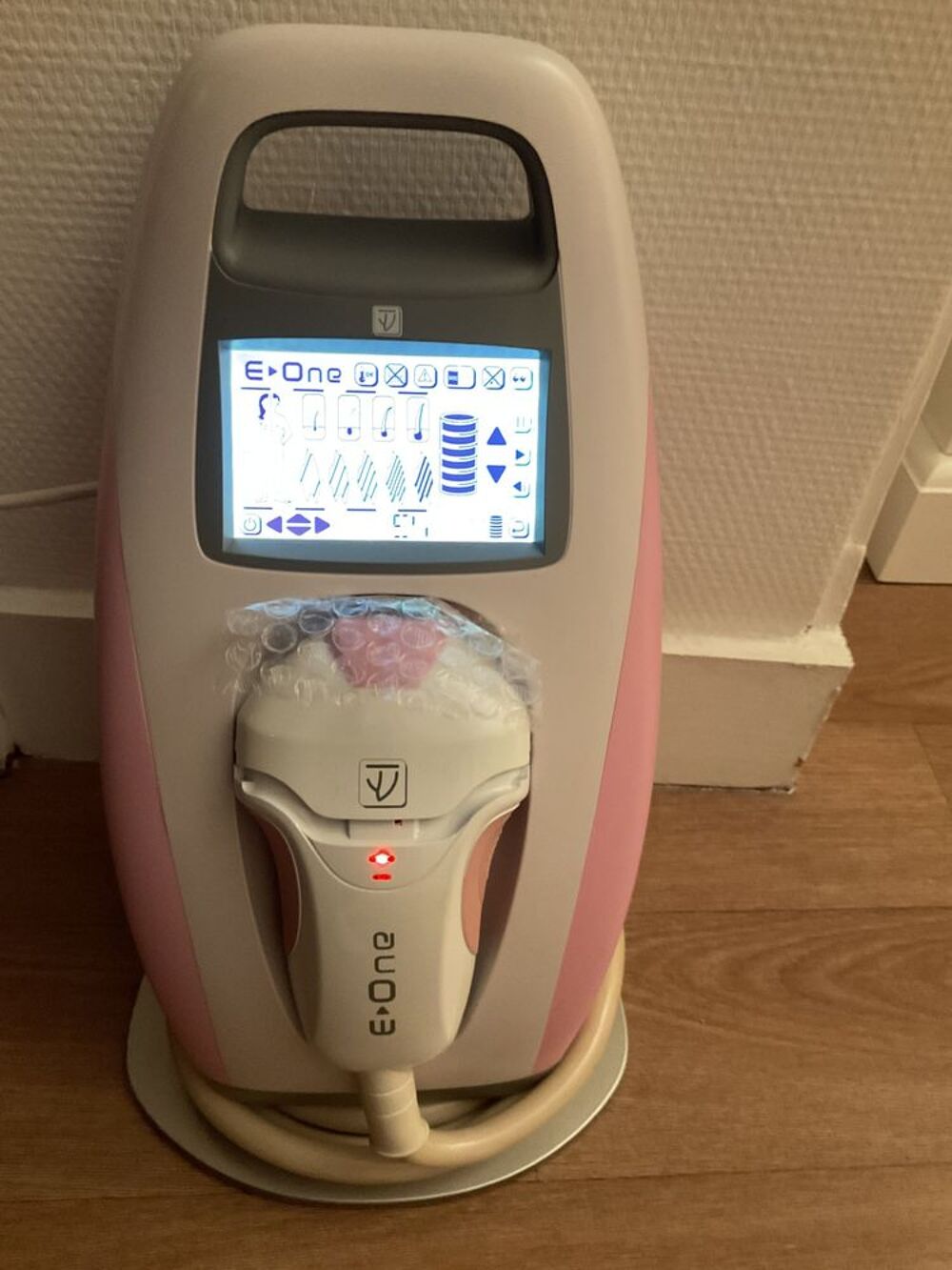 Appareil d'&eacute;pilation d&eacute;finitive E-One de E-Swin Electroménager