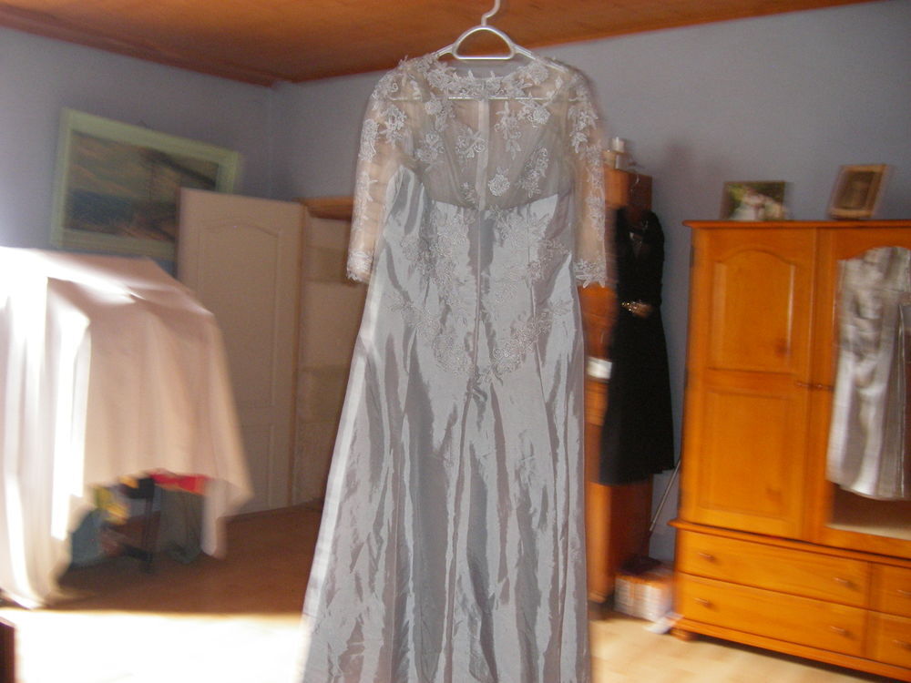 robe de ceremonie Vêtements