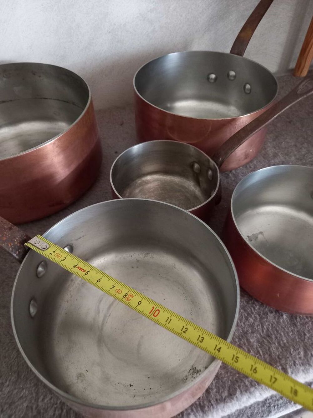 lot casserole en cuivre et fonte Décoration