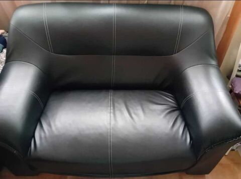 Canap 2 places simili cuir noir 20 Massy (91)
