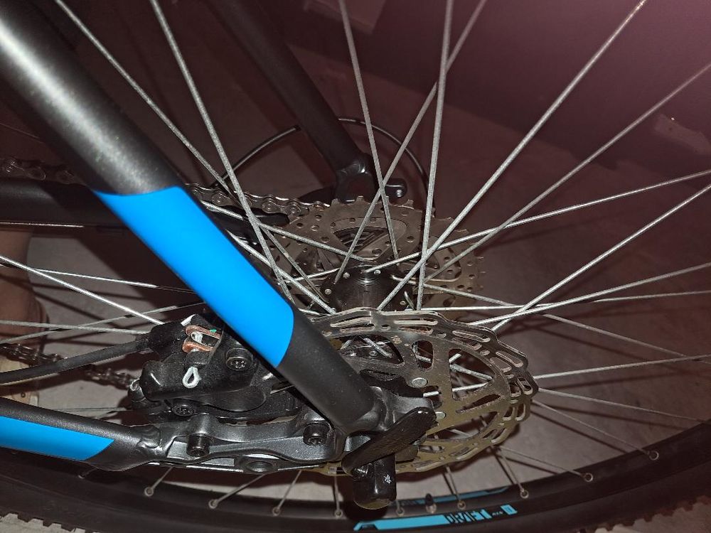 VTT TRES PEU UTILISE Vélos