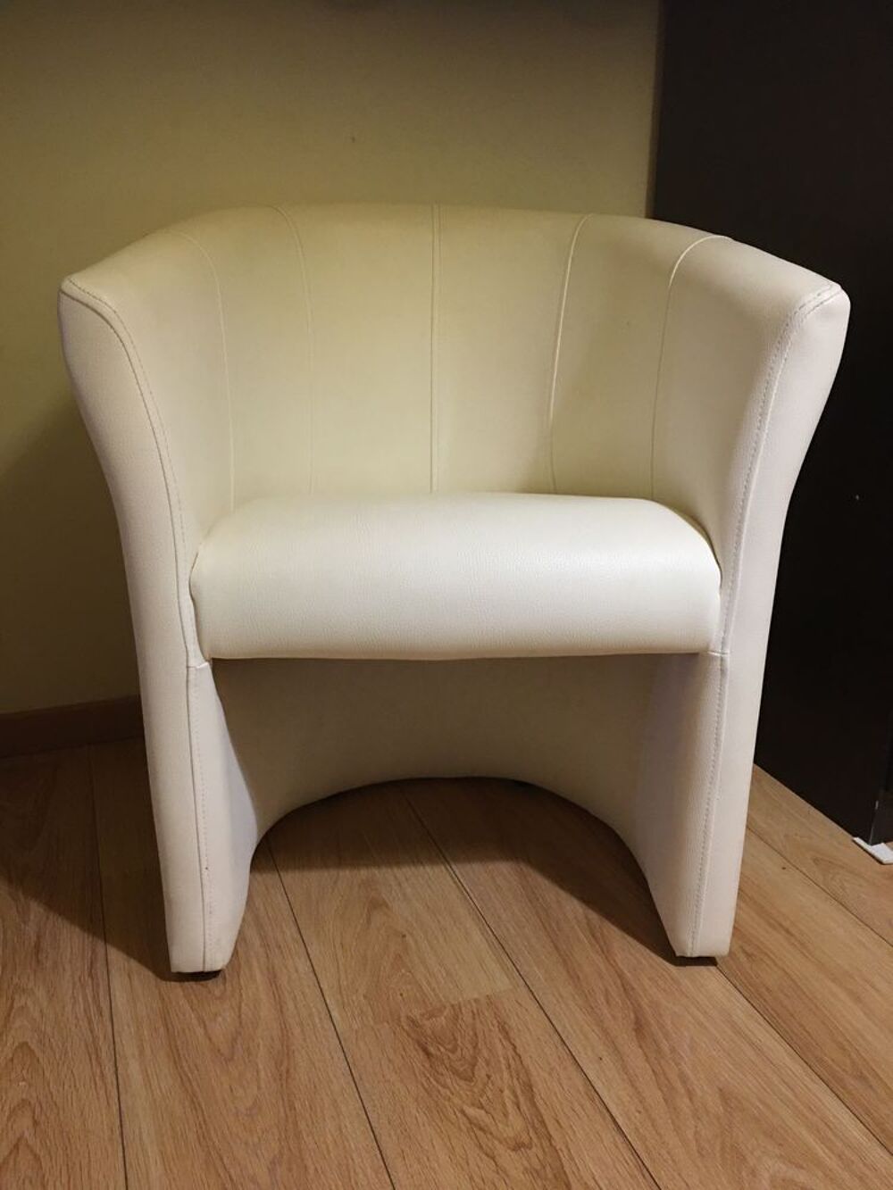 FAUTEUIL SIMILICUIR Meubles