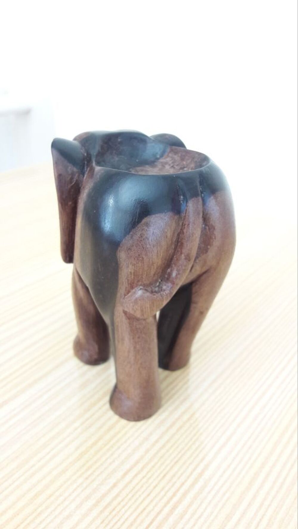 petit &eacute;l&eacute;phant en bois Décoration