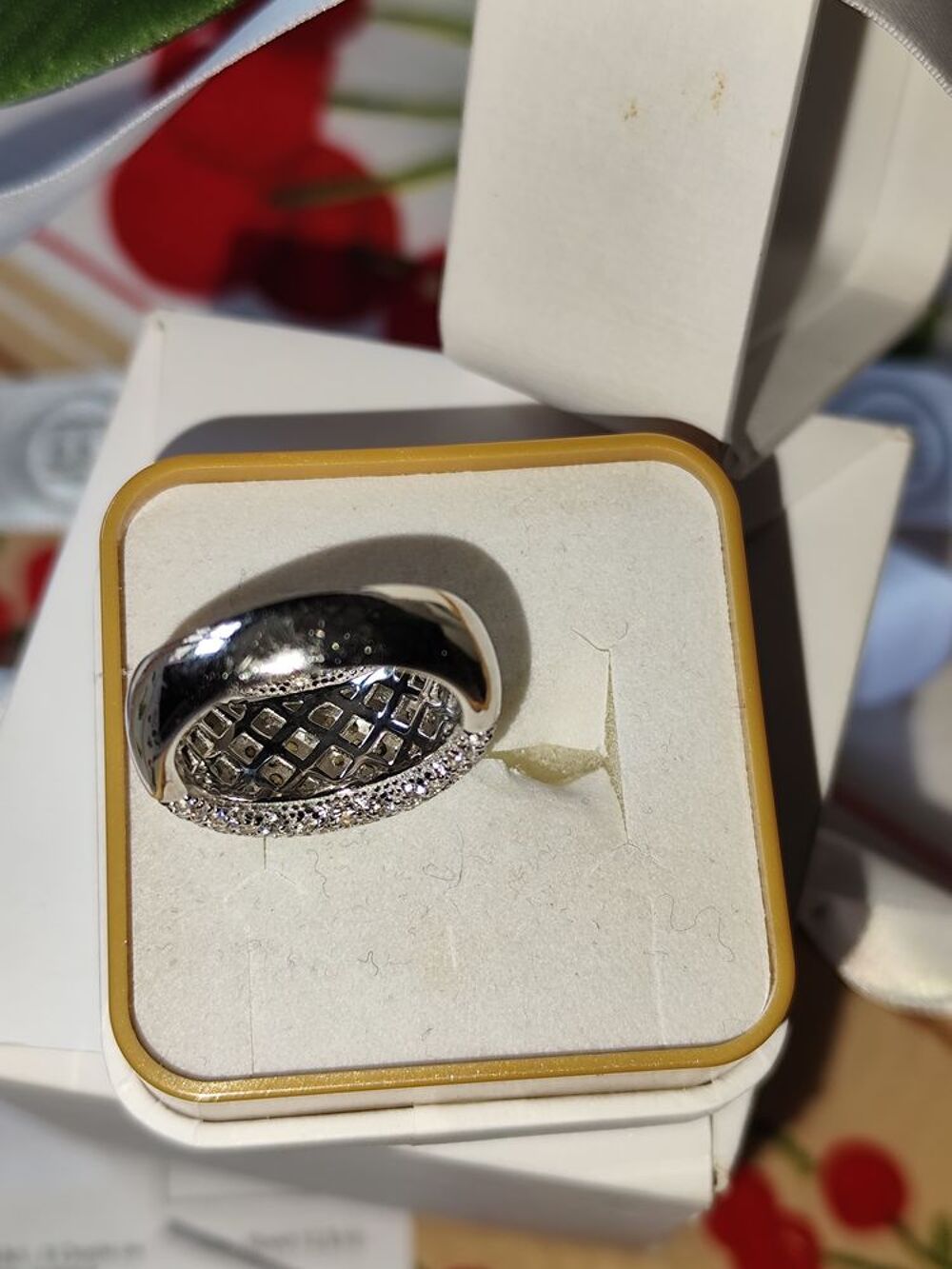 Bague femme &eacute;tat de neuf Bijoux et montres