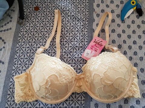 Soutient gorge beige en dentelle taille 100B neuf 10 e 10 Viriat (01)