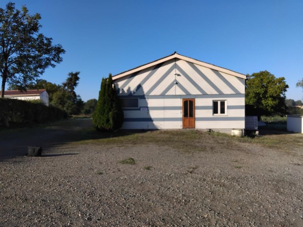 Vente Plateau BÃ¢timent F1 Largeasse
