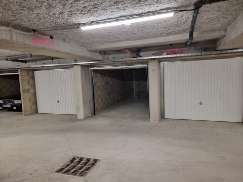  Parking / Garage � louer 12 m�