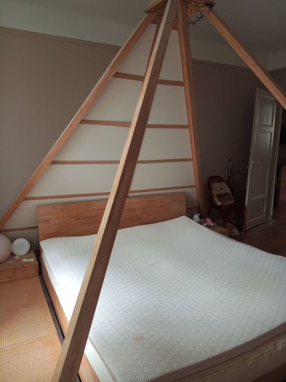 LIT PYRAMIDE CHEOPS KING SIZE Meubles