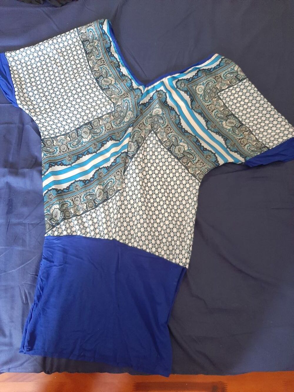 tunique bleue 
top zara Vêtements