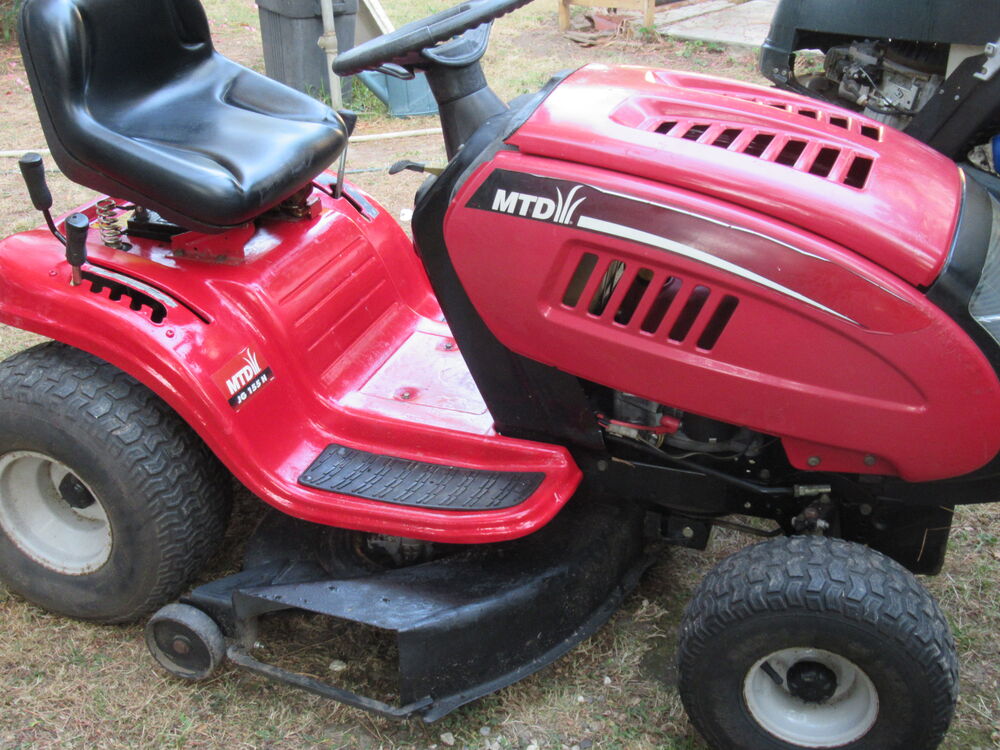 tracteur tondeuse moteur Briggs et Stratton 15.5 cv Jardin