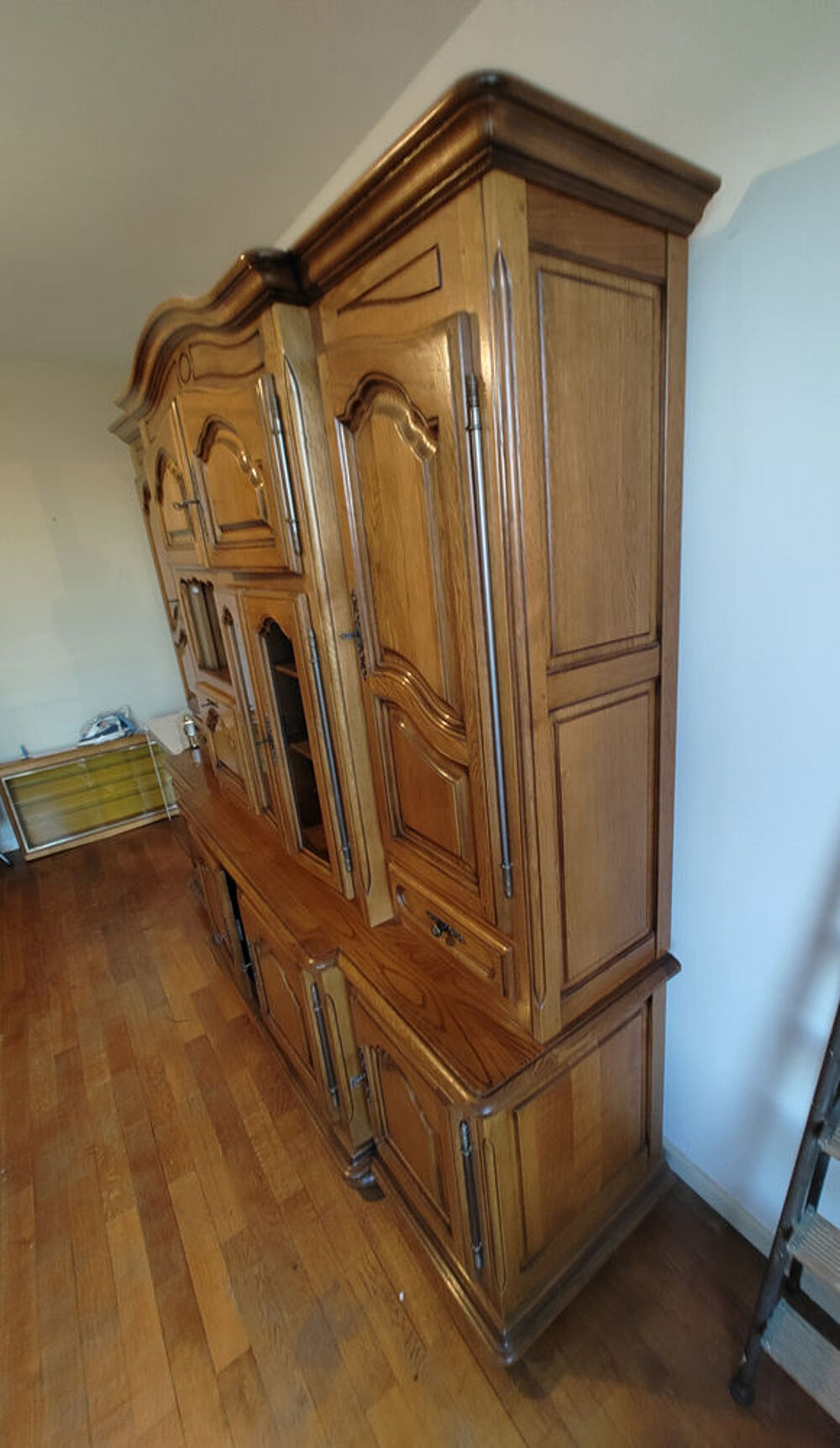 Grand vaisselier Armoire de salon en ch&ecirc;ne Meubles