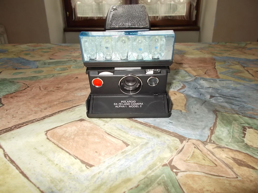 POLAROID Photos/Video/TV