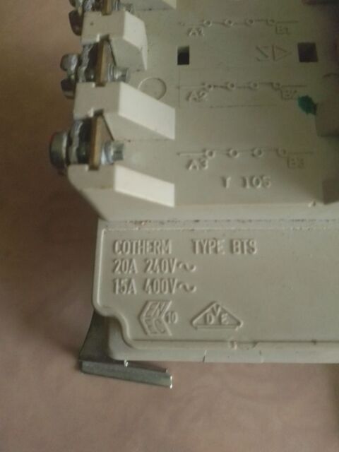 thermostat tri chauffe eau �lectrique 25 Beauvoir (50)