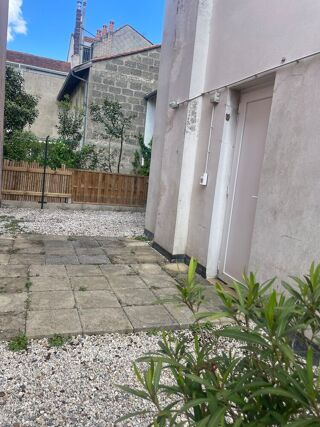  Appartement à louer 3/4 pièces 60 m²