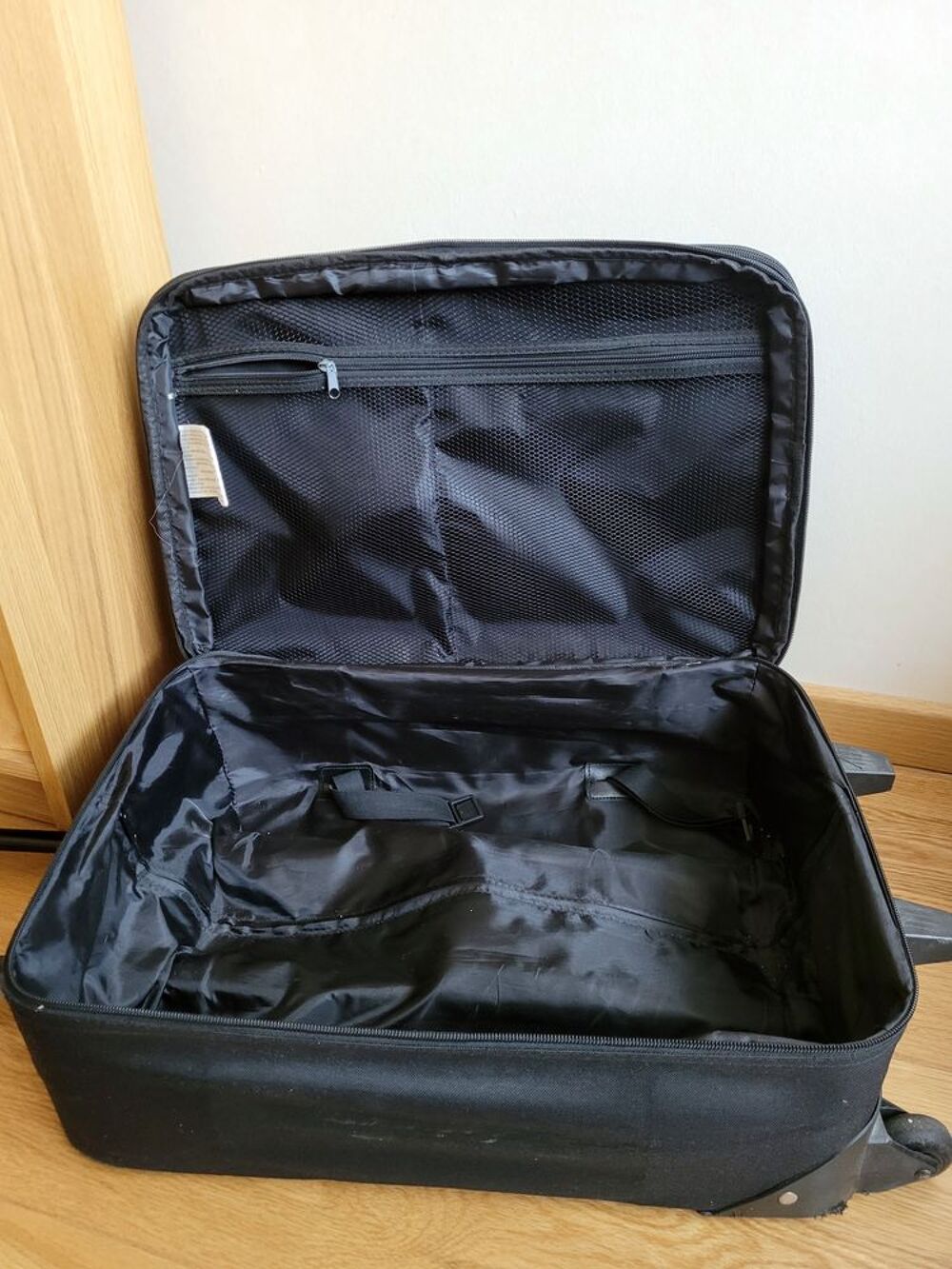 LOT DE DIVERS BAGAGES Maroquinerie