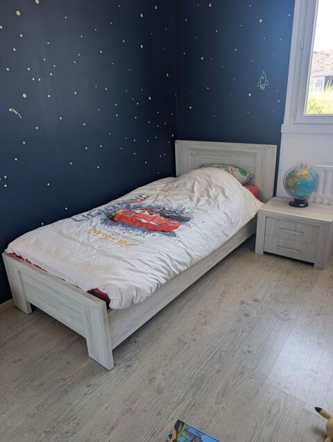 lit 1 personne Avec table de chevet, sommier, matelas 220 Saint-Saulve (59)