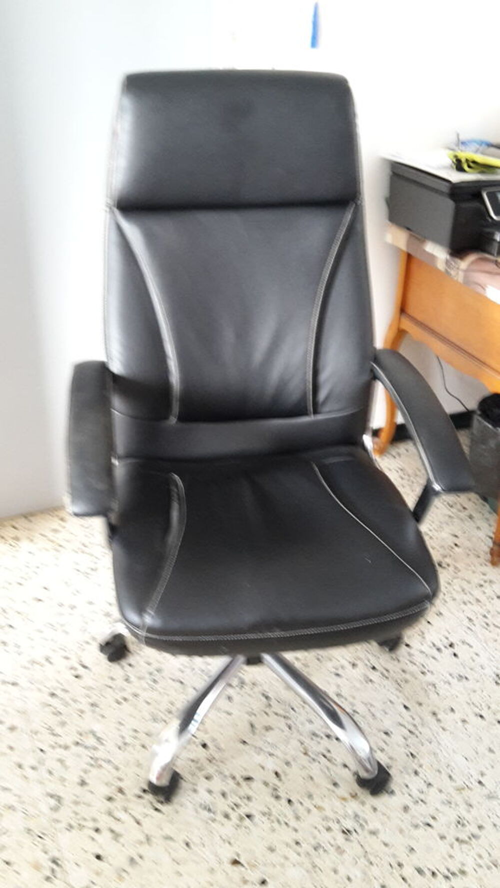 FAUTEUIL CUIR NOIR Meubles