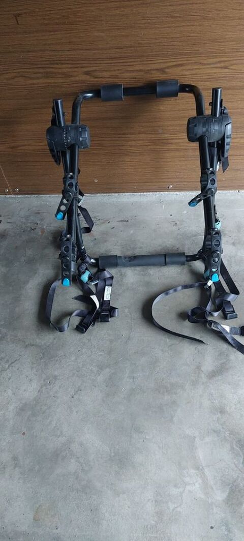 Porte v�lo sur coffre de voiture Chamb�ry (73)