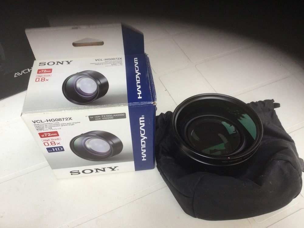 Cam&eacute;scope SONY HDR-AX2000E avec accessoires Photos/Video/TV