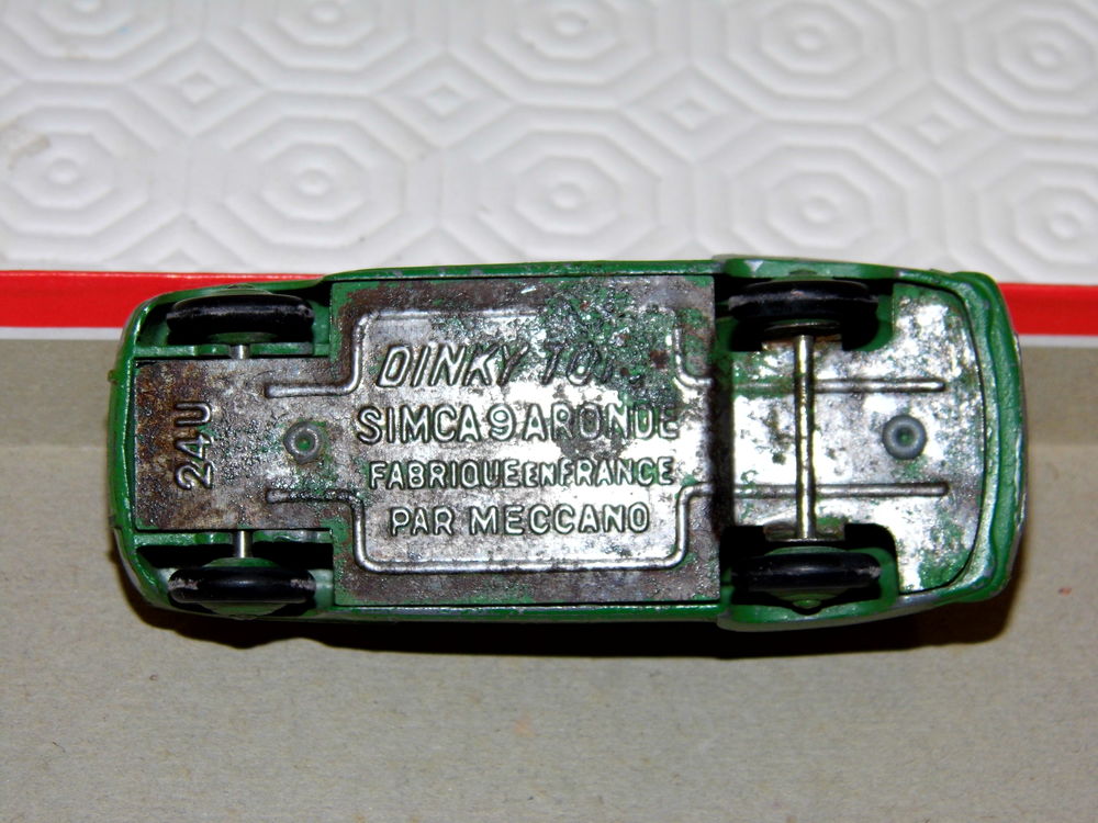 Dinky toys 24U SIMCA 9 ARONDE MECCANO 24U voiture collection vintage jouet ancien 