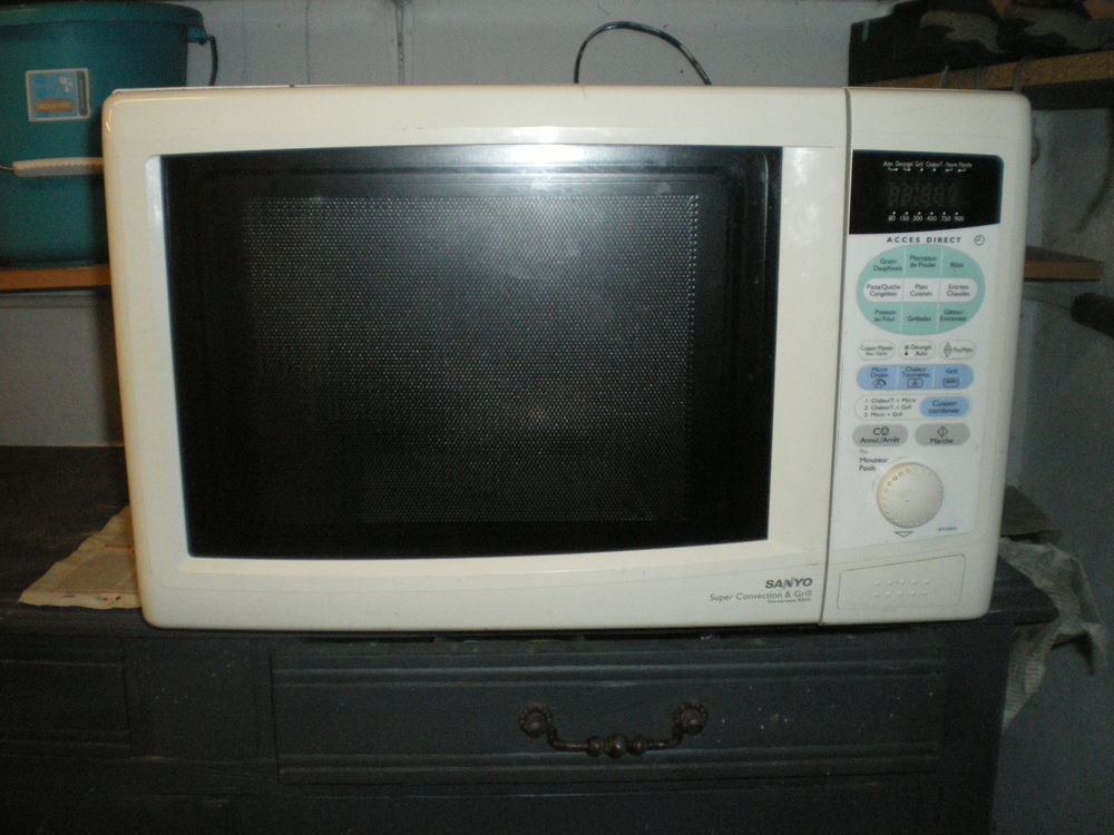 four micro ondes multifonctions Electrom�nager