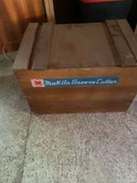   Rainureuse entailleuse MAKITA 
