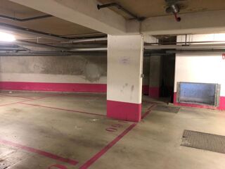  Parking / Garage  vendre 12 m