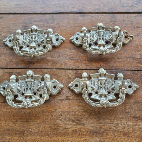 grosses poignes en mtal argent Ancien 20 La Farlde (83)