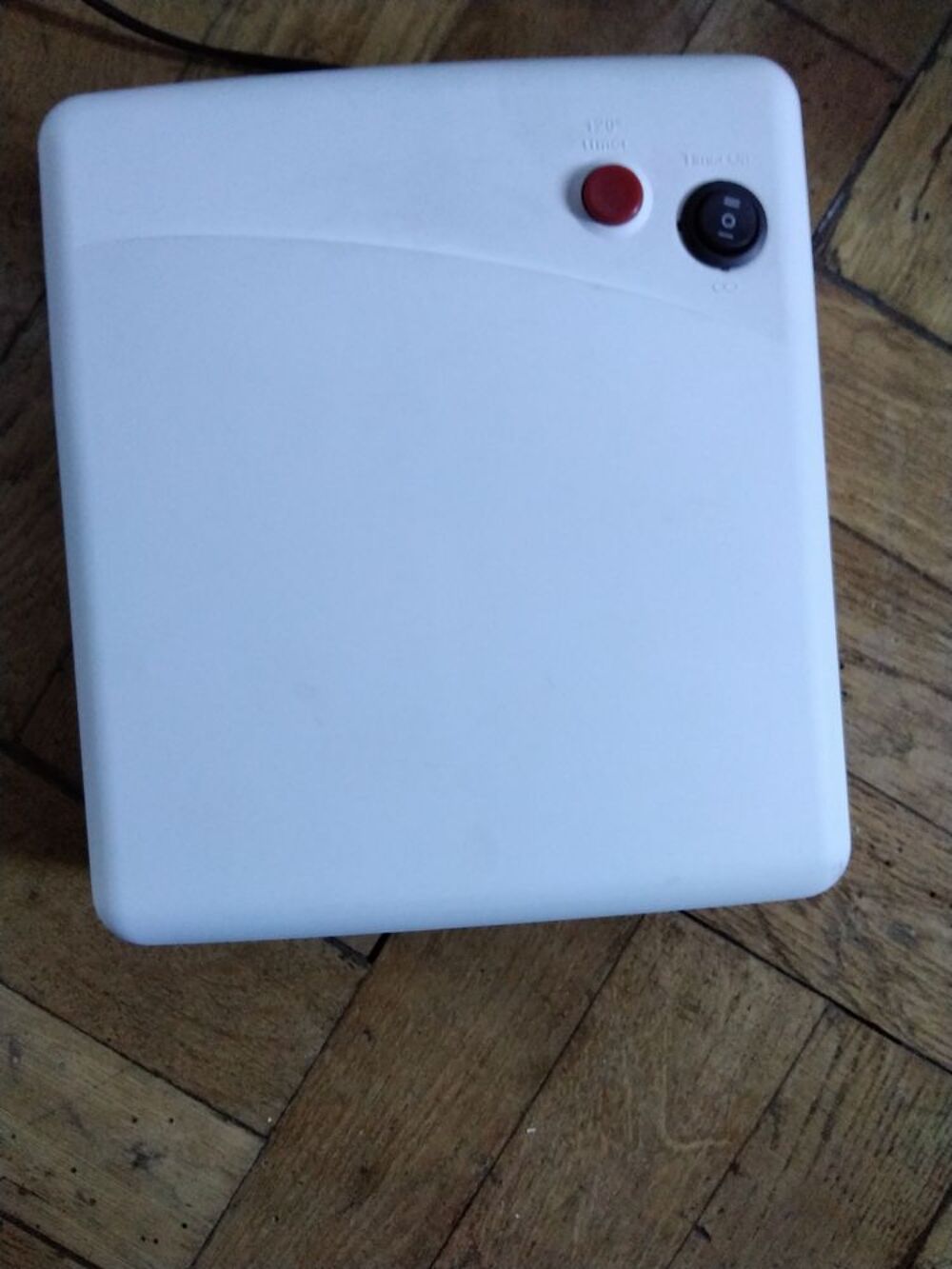 Lampe UV manucure neuve Electroménager