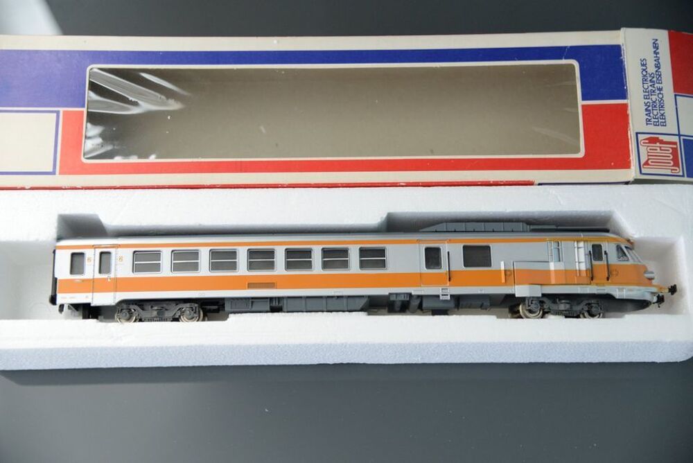 Ho JOUEF MOTRICE TURBOTRAIN RTG EN BOITE REF 8611
Jeux / jouets