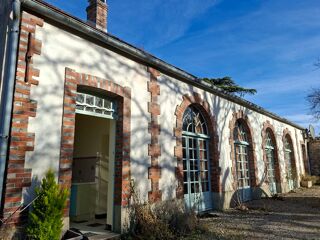 Location Autre A 15 mns de MONTEREAU-77130 et NEMOURS-77140 ancienne Orangerie Chevry-en-sereine