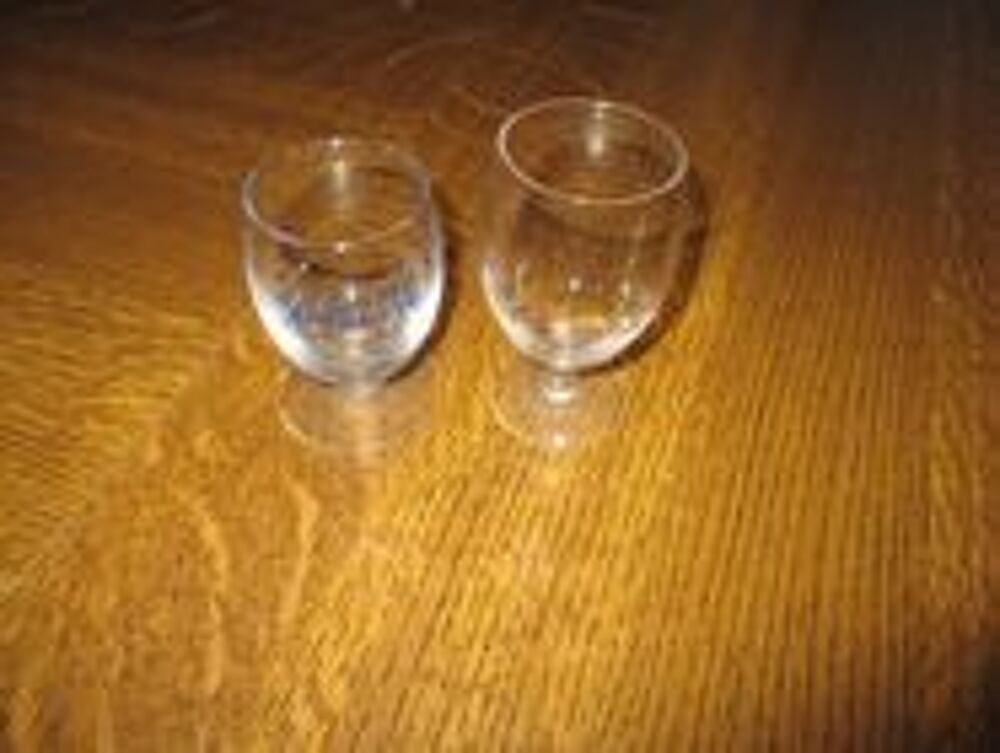 Deux verres &agrave; ricard vintage Cuisine