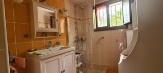  Villa à vendre 9 pièces 137 m²
