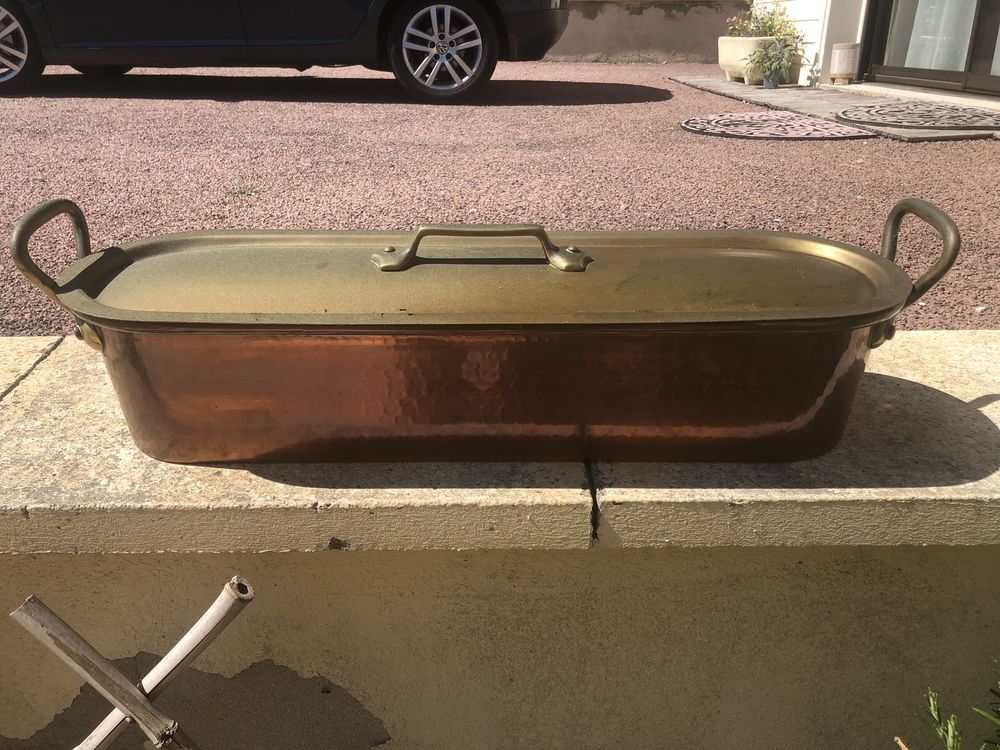 plat &agrave; poisson en cuivre Electroménager