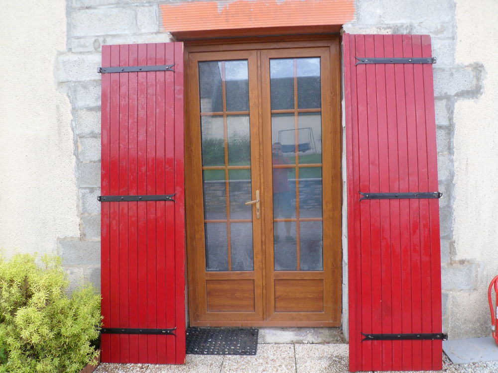 1 PAIRE DE VOLETS EN BOIS Bricolage