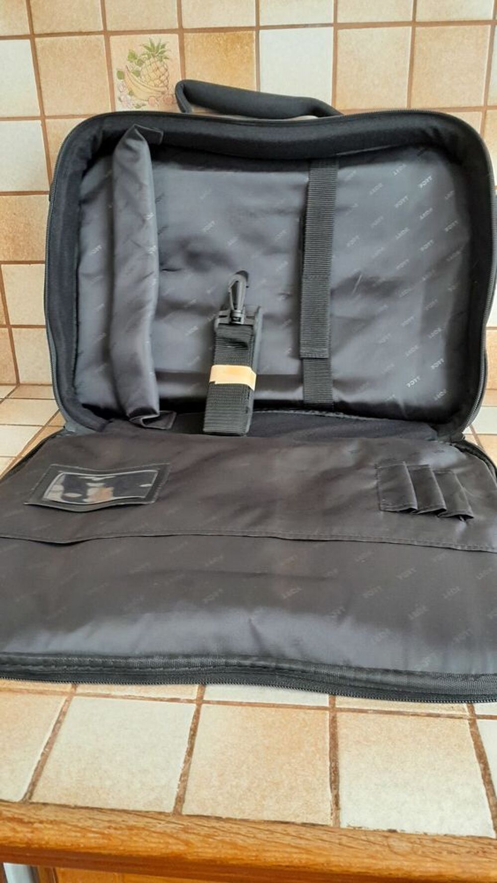 Sacoche pour Ordinateur 16". Matériel informatique