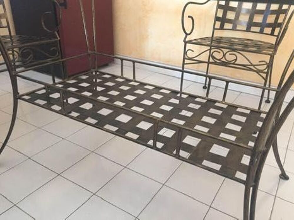 table verre + 4 fauteuils assortis Meubles