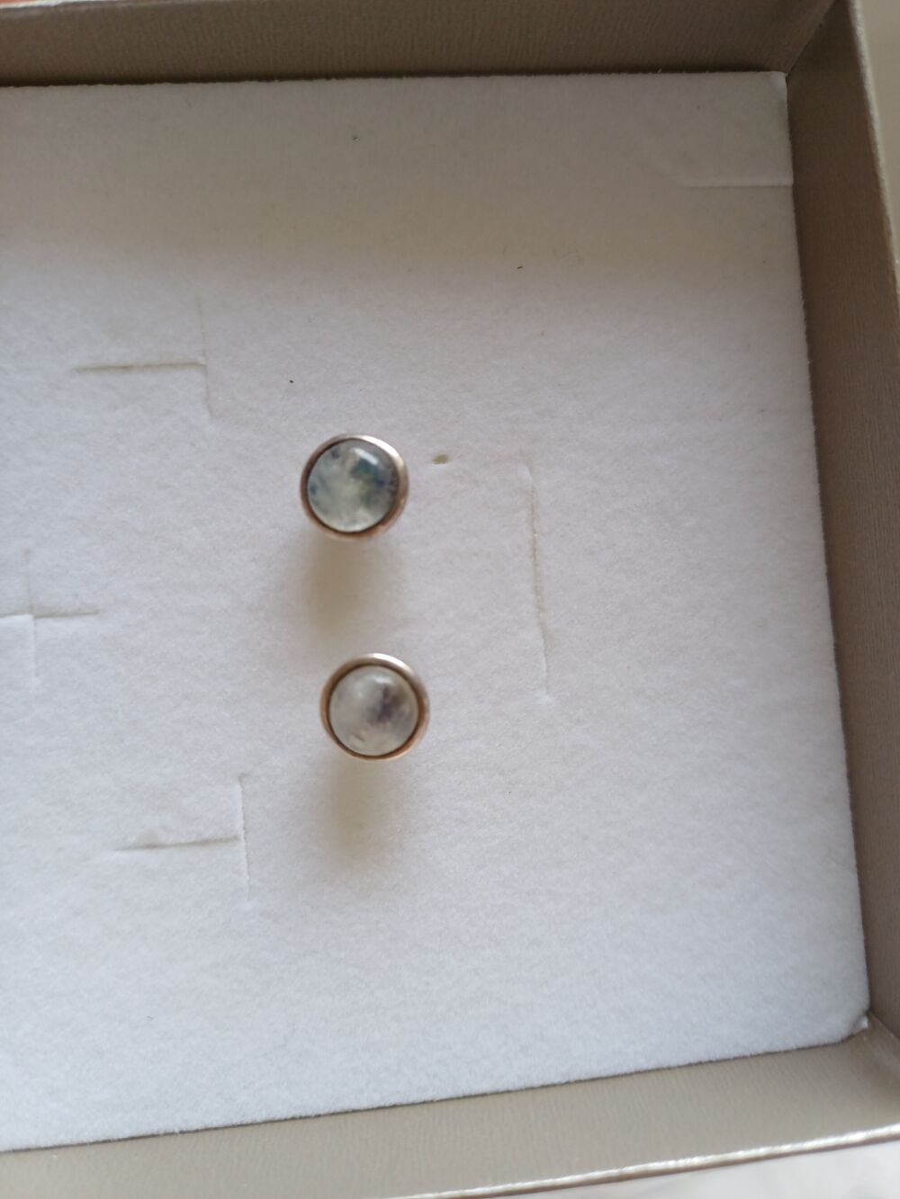 Boucles oreilles pierre lune Bijoux et montres