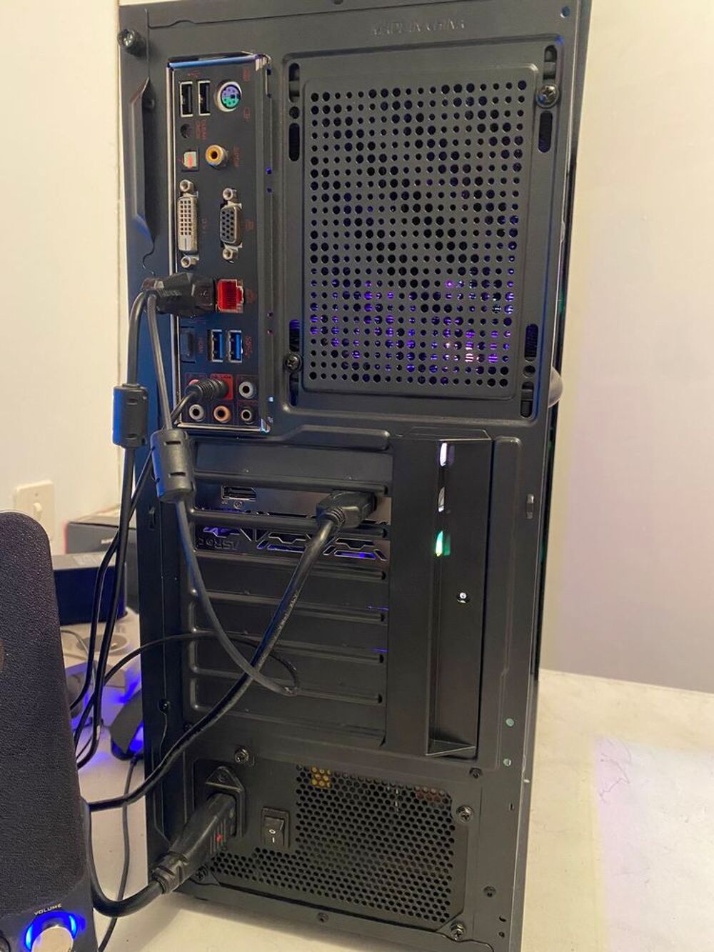 Gamer Gaming PC Intel Core i5 4690k + Radeon 6500xt- OK tous Matériel informatique