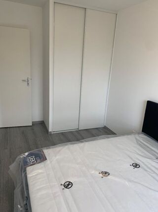  Appartement à louer 3 pièces 61 m² Ferney-voltaire