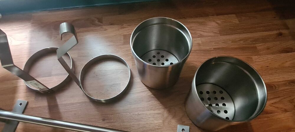 2 barres avec supports et pots pour cuisine ou salle de bain Décoration