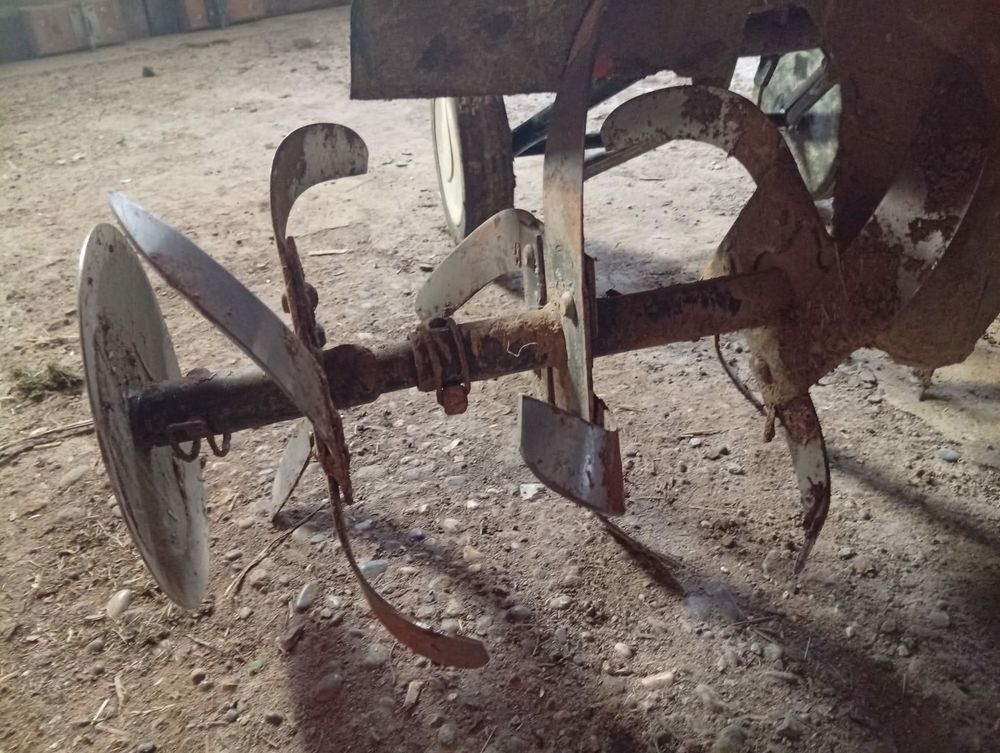 Motoculteur Stihl MH 585 Bricolage