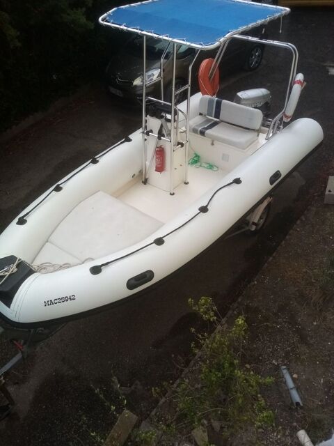 Bateaux &agrave; moteur Pneumatique - Semi-rigide 2003 occasion Port-de-Bouc 13110