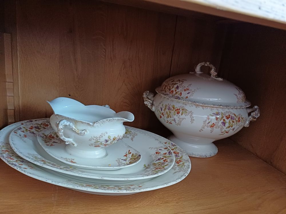 service vaisselle porcelaine ancienne fin XIX eme Cuisine