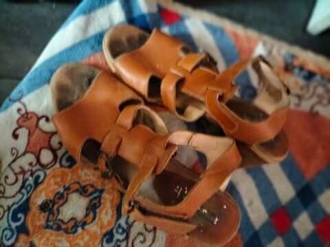 Sandale cuir pointure 40 trs bon tat 9 Cachan (94)