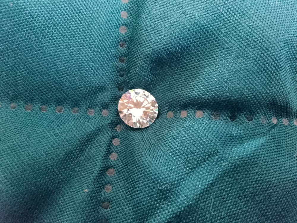 Diamant de laboratoire Charles &amp; colvard moissanite, Bijoux et montres