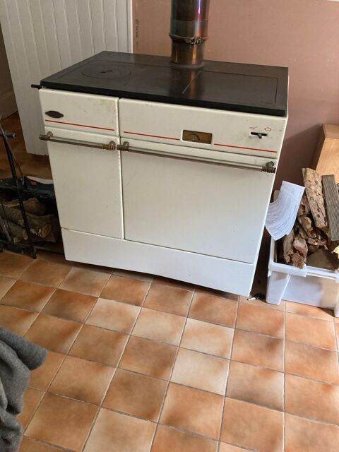 cuisinière à  bois 900 Saint-Romans (38)