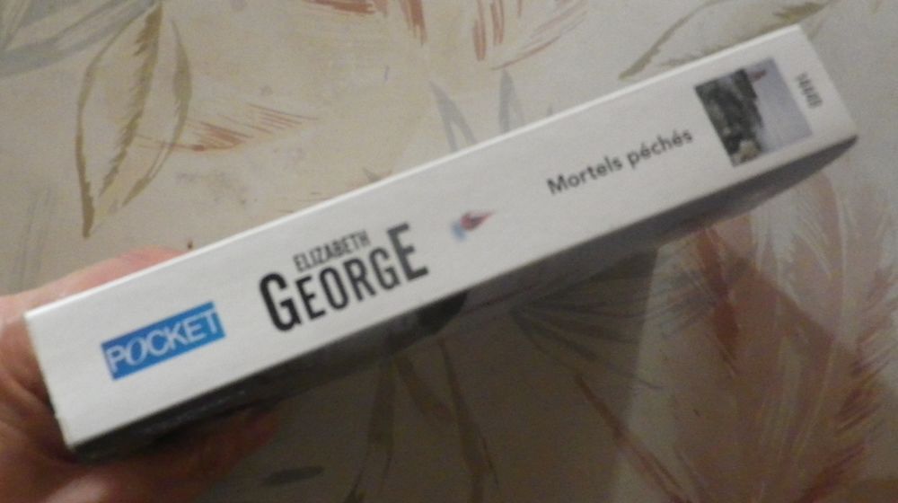 Elizabeth GEORGE pr&eacute;sente MORTELS PECHES Ed. Pocket Livres et BD