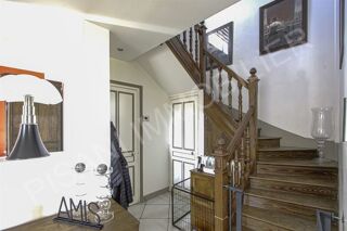  Maison � vendre 9 pi�ces 210 m�