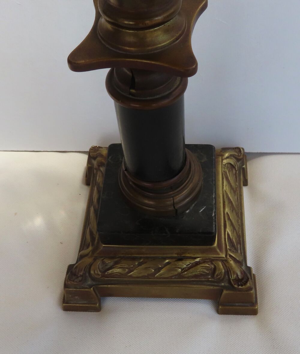 Lampe p&eacute;trole + assiette + 100 ans Décoration